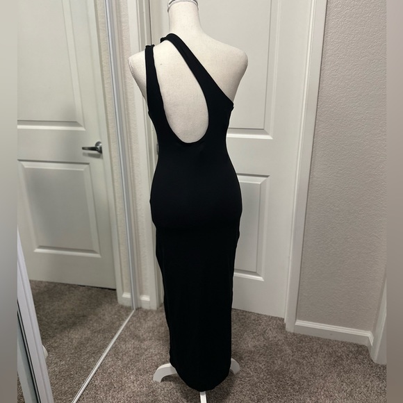 Fashion Nova Midi Dress - Picture 3 of 5